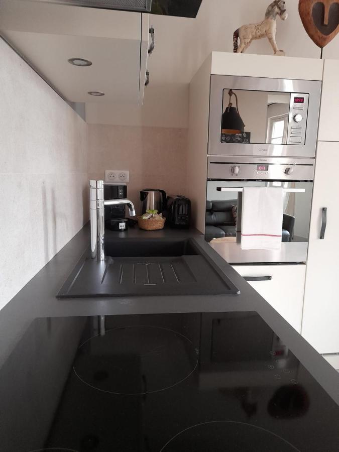 Apparts Et Lofts Bistrot Des Alpilles แซ็งต์-เรมีย์-เดอ-โพรวองซ์ ภายนอก รูปภาพ