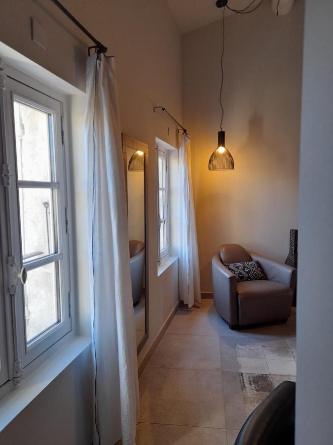 Apparts Et Lofts Bistrot Des Alpilles แซ็งต์-เรมีย์-เดอ-โพรวองซ์ ภายนอก รูปภาพ