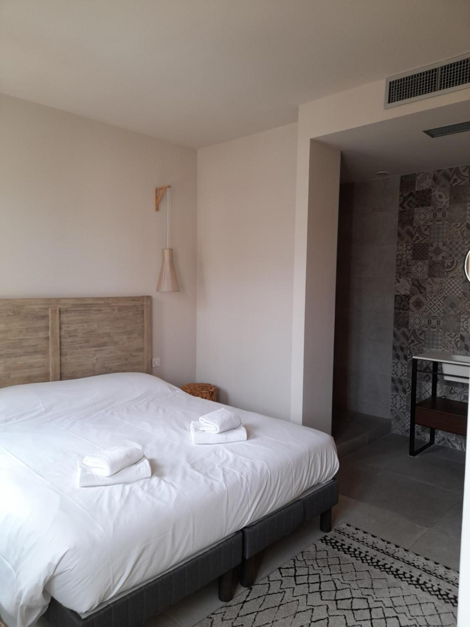 Apparts Et Lofts Bistrot Des Alpilles แซ็งต์-เรมีย์-เดอ-โพรวองซ์ ภายนอก รูปภาพ